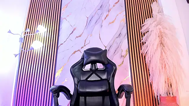 JulienSaint online show from September 2025 12:42:02 PM