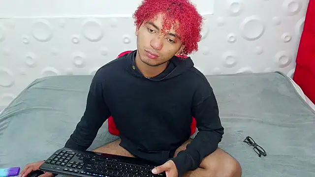 felipecams123 online show from December 2025 01:47:02 AM