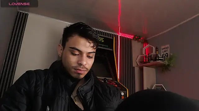 Bastian MCcormick online show from November 2025 12:48:01 PM