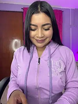 Snapshot of LunaaRosse chatting on February 2026 02:17:02 AM LunaaRosse online show from February 2026 02:17:02 AM