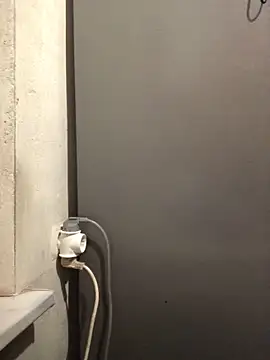 Snapshot of CutieMarine chatting on November 2025 08:36:02 PM CutieMarine online show from November 2025 08:36:02 PM