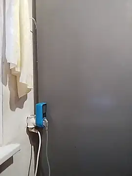 Snapshot of CutieMarine chatting on January 2026 12:07:02 PM CutieMarine online show from January 2026 12:07:02 PM