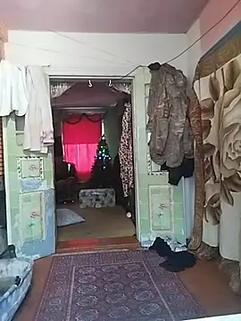 Snapshot of CutieMarine chatting on January 2026 12:44:02 PM CutieMarine online show from January 2026 12:44:02 PM