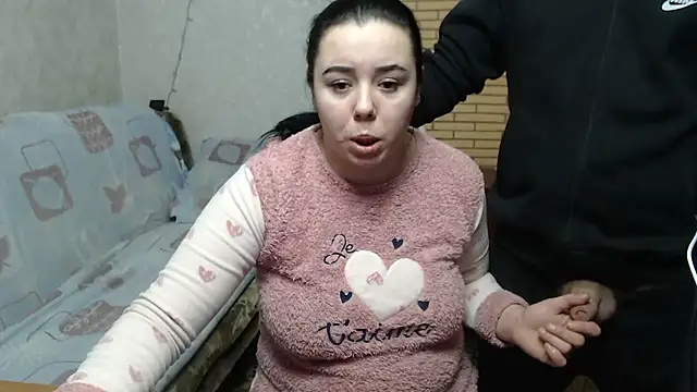 Snapshot of CutieMarine chatting on January 2026 12:43:02 PM CutieMarine online show from January 2026 12:43:02 PM