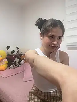 Emilyybennet  online show from September 2025 11:49:02 PM