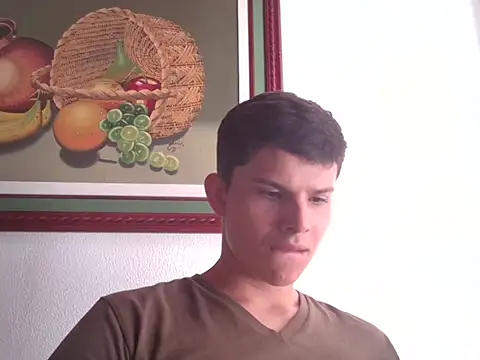 Snapshot of Tused11 chatting on October 2025 03:01:02 PM Tused11 online show from October 2025 03:01:02 PM