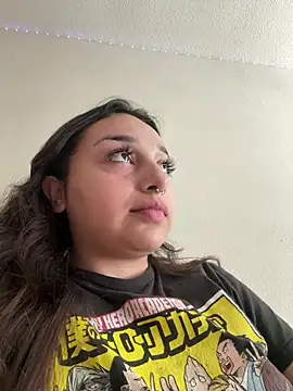 CharmingMaddie online show from May 2026 04:48:02 PM