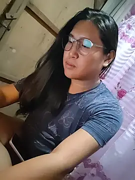 Snapshot of Romantic_Sabrina chatting on July 2026 04:24:01 PM Romantic Sabrina online show from July 2026 04:24:01 PM