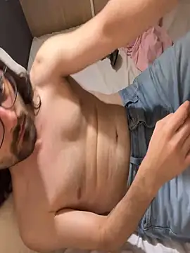 Frankieyyy1 online show from October 2025 02:14:02 PM