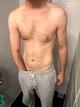 Frankieyyy1 online show from November 2025 03:28:02 AM