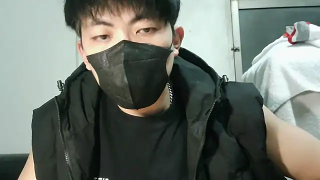 bigbb101011 online show from December 2025 01:49:02 PM