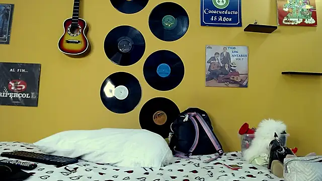 meisevil77 online show from February 2026 02:53:02 AM