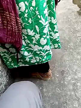 hiddennisha online show from October 2025 11:00:02 AM