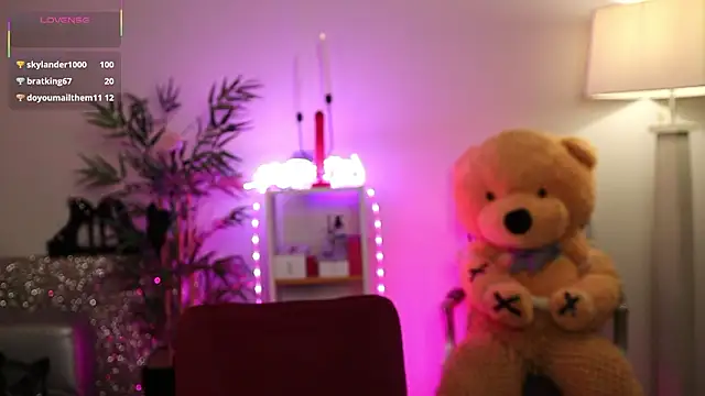 NovaHollisx online show from March 2026 05:23:01 AM