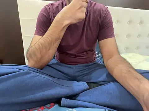 Snapshot of DecentJaat chatting on February 2026 04:44:01 PM DecentJaat online show from February 2026 04:44:01 PM