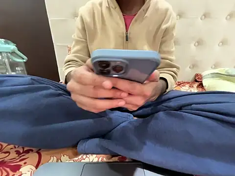 Snapshot of DecentJaat chatting on February 2026 05:02:01 PM DecentJaat online show from February 2026 05:02:01 PM