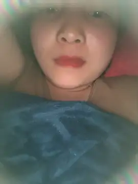 NguyenMyy online show from December 2025 07:44:01 PM