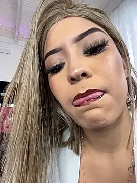 MystiqueXXX online show from January 2026 01:16:01 PM