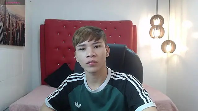 nathanclay online show from November 2025 03:41:01 AM