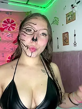 Tiara 19 online show from October 2025 04:09:02 PM