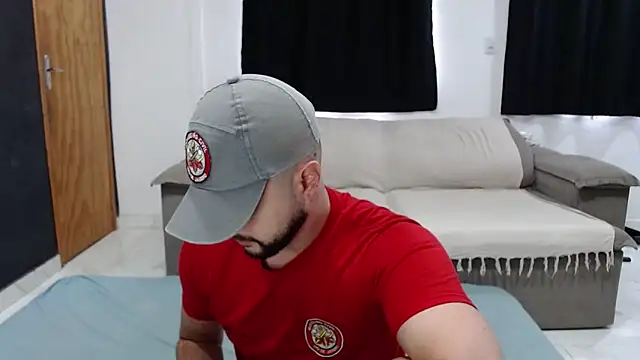 BombeiroHotx online show from February 2026 06:29:02 PM