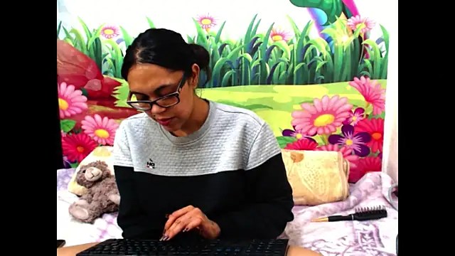 Snapshot of indiandesire4u69 chatting on November 2025 04:18:02 PM indiandesire4u69 online show from November 2025 04:18:02 PM