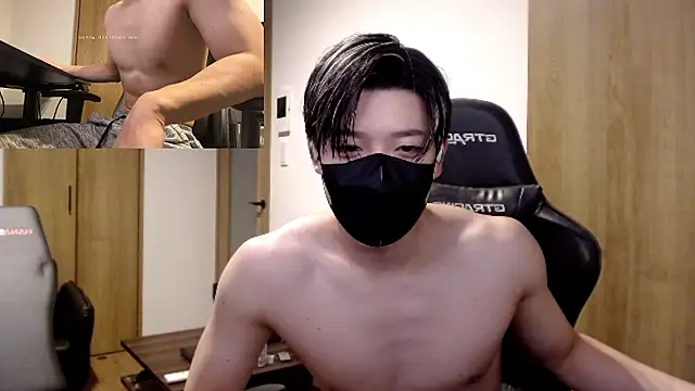 Snapshot of Mei-Tanaka chatting on November 2025 01:44:02 PM Mei-Tanaka online show from November 2025 01:44:02 PM