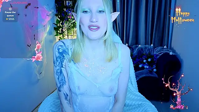 BiancaHelo online show from October 2025 01:56:02 PM