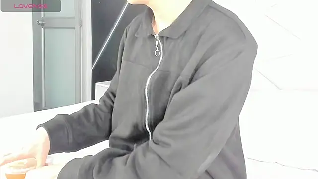 Snapshot of AerumChae chatting on May 2026 12:31:02 PM AerumChae online show from May 2026 12:31:02 PM
