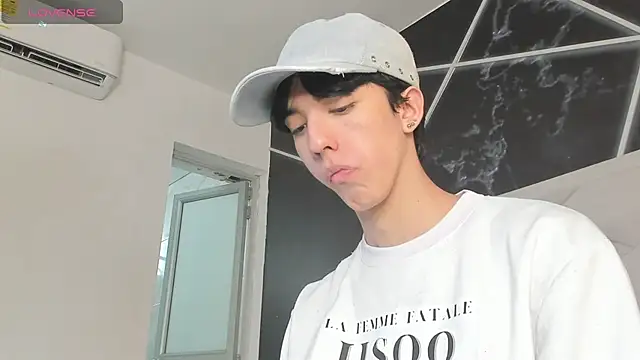 Snapshot of AerumChae chatting on June 2026 12:09:02 PM AerumChae online show from June 2026 12:09:02 PM