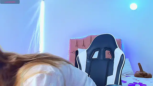 Snapshot of naomi_diamond_ chatting on May 2026 11:59:02 AM naomi diamond online show from May 2026 11:59:02 AM