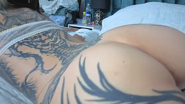 Emma Foxi online show from April 2026 09:39:33 PM