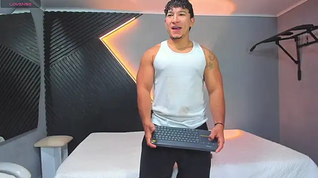 Horny nick18 online show from April 2026 12:30:02 PM