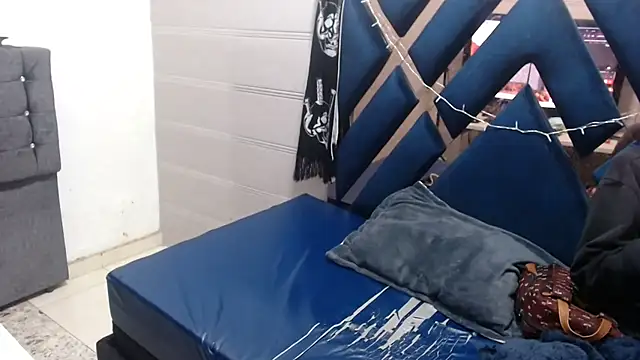 Snapshot of katalinathxandbritney1 chatting on January 2026 02:05:02 AM katalinathxandbritney1 online show from January 2026 02:05:02 AM