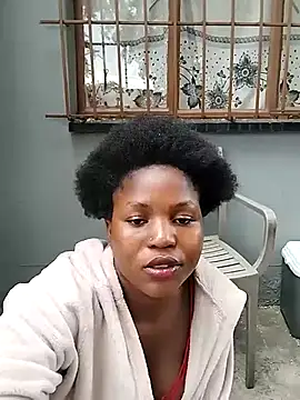 SweetHoney21  online show from October 2025 02:15:01 PM