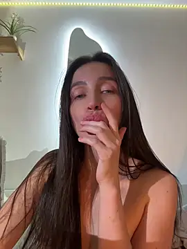 Snapshot of karinasantos_ chatting on July 2026 02:39:01 AM karinasantos online show from July 2026 02:39:01 AM