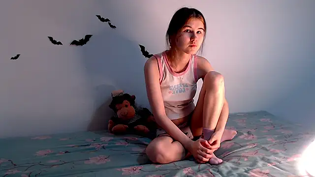 litle owl online show from October 2025 10:10:01 PM