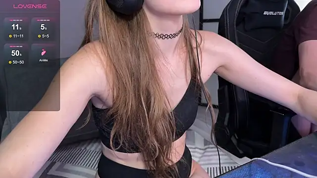 cutemilana sexwife online show from April 2026 11:11:01 AM