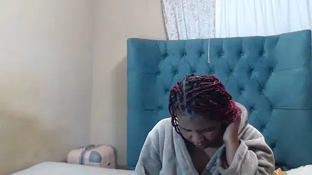 Snapshot of EbonyEssence chatting on May 2026 08:25:02 PM EbonyEssence online show from May 2026 08:25:02 PM