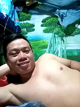 Snapshot of DungLuongg chatting on October 2025 01:02:02 PM DungLuongg online show from October 2025 01:02:02 PM