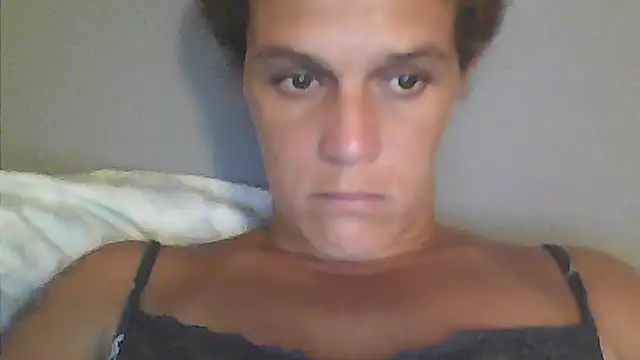 sarahkat86 online show from February 2026 12:28:02 AM