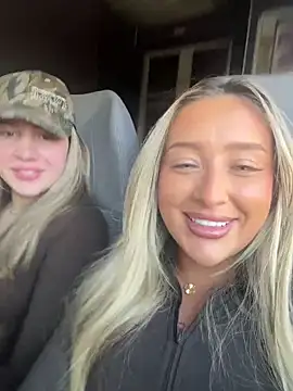 Laceyvipx online show from April 2026 01:11:01 PM