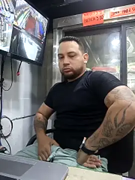 Catire10  online show from November 2025 01:44:02 PM