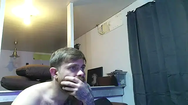Snapshot of Bikerhot883hd chatting on April 2026 04:04:01 AM Bikerhot883hd online show from April 2026 04:04:01 AM