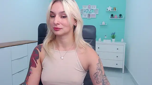 LilFleurish online show from October 2025 04:23:02 AM