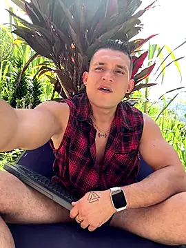 Marco Vega online show from September 2025 03:02:02 PM