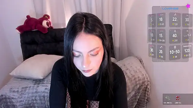 Snapshot of sarah_saenz_ chatting on May 2026 06:09:02 AM sarah saenz online show from May 2026 06:09:02 AM