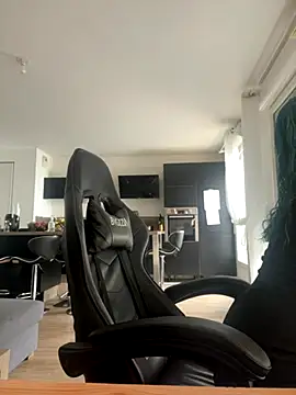 HATSUNE   online show from September 2025 11:10:01 AM