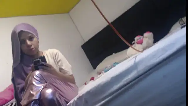 Snapshot of habdiela chatting on February 2026 03:02:02 AM habdiela online show from February 2026 03:02:02 AM