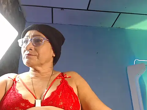 maggi hotsson online show from November 2025 07:13:02 PM